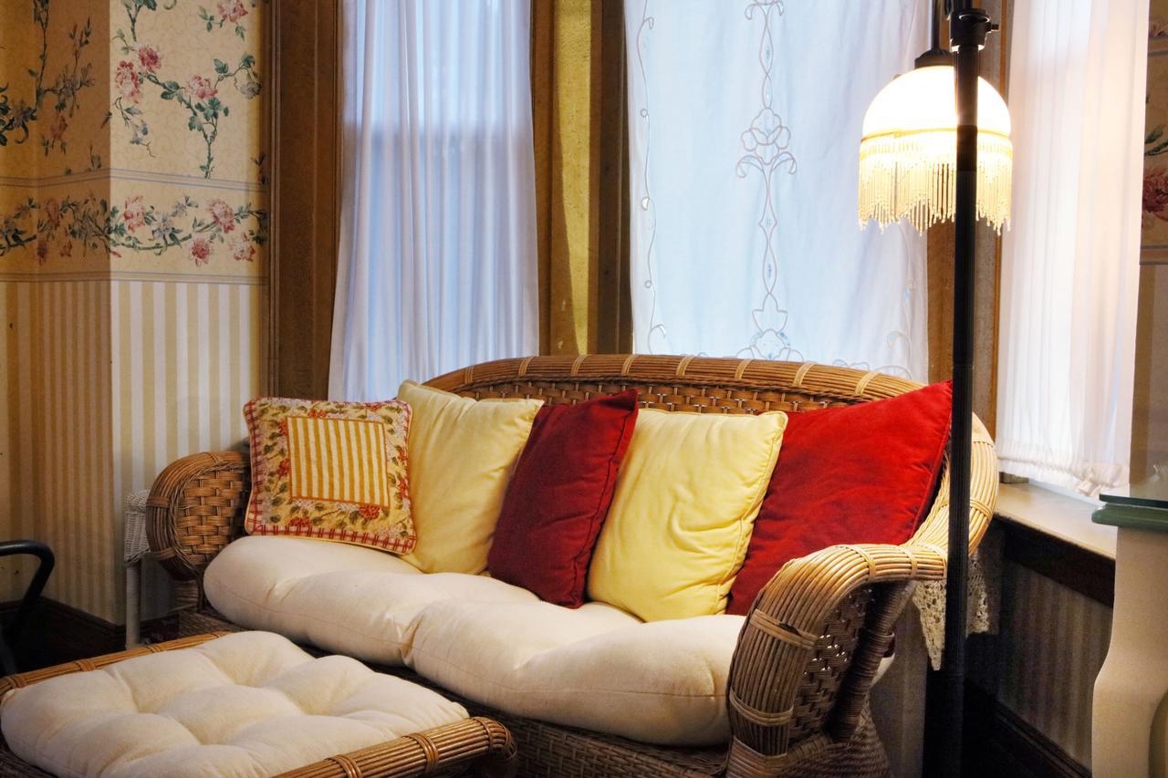 Barrister'S Bed & Breakfast เซเนกาฟอลส์ ภายนอก รูปภาพ